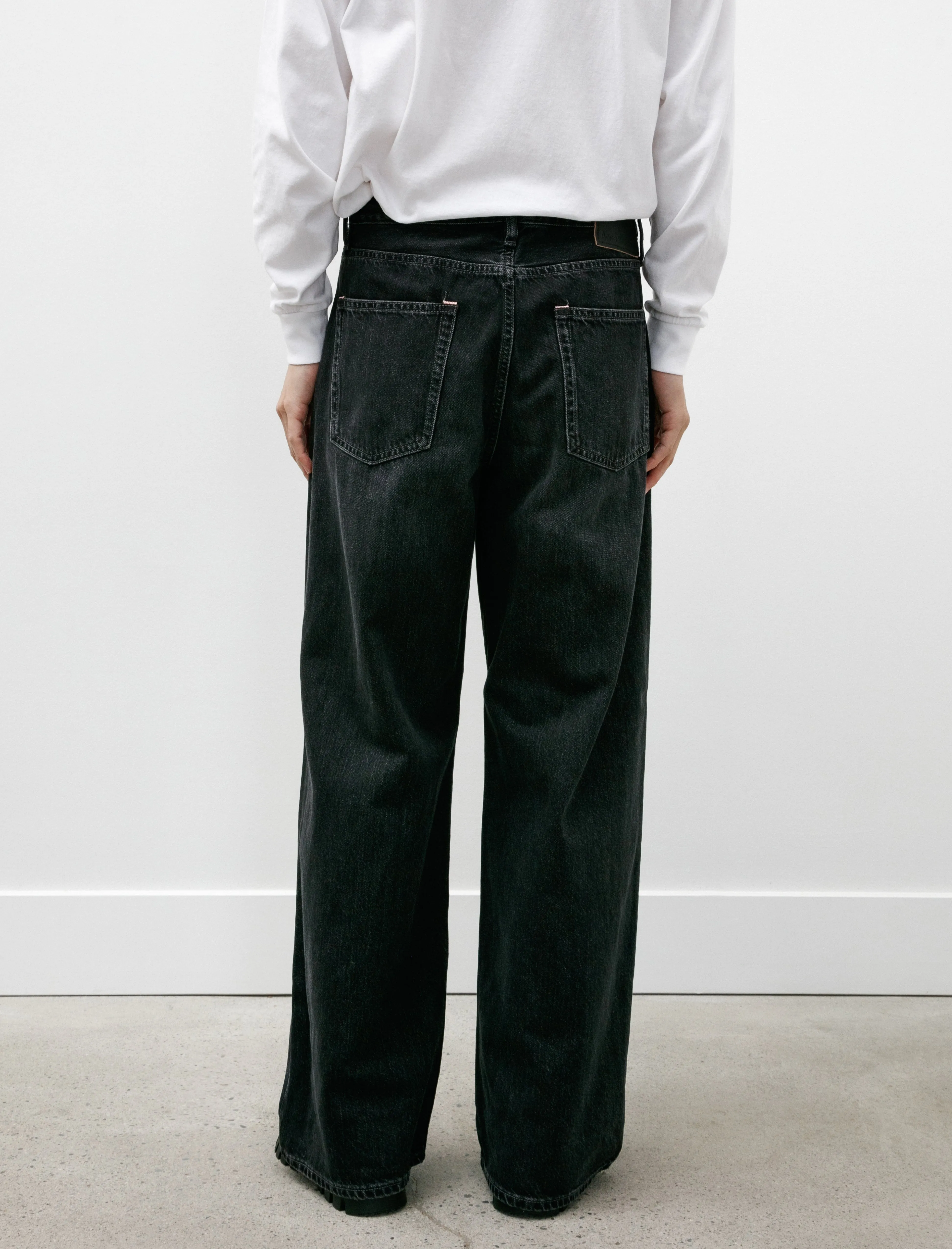 1981M Loose Fit Jeans Black